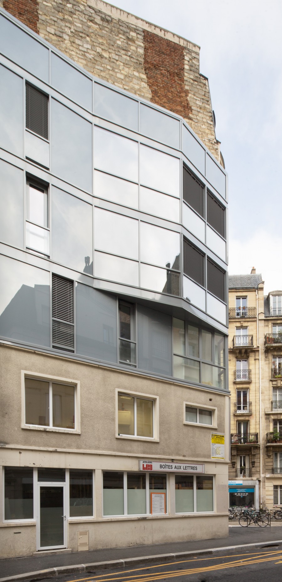 LA SABLIERE SURELEVATION D’UN IMMEUBLE PARIS ZOOMFACTOR Architectes LA SABLIERE SURELEVATION D’UN IMMEUBLE PARIS ZOOMFACTOR Architectes